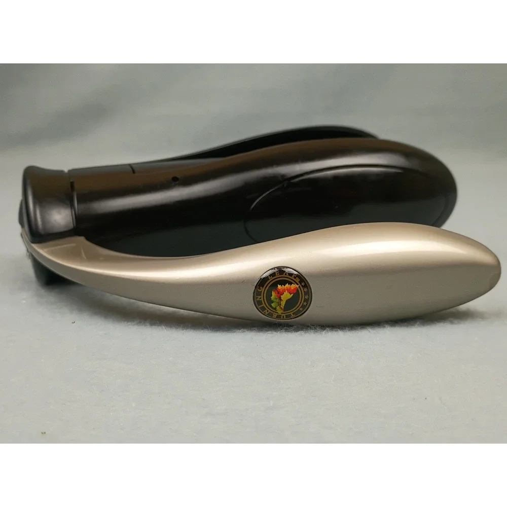 Turning Leaf Lever Style Wine Bottle Opener Corkscrew Black and Gold